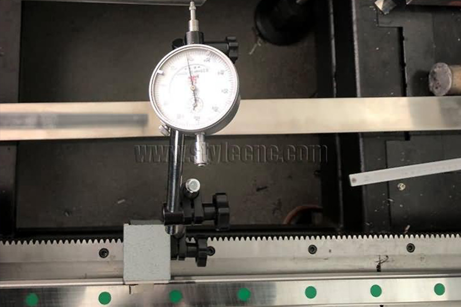 Figure 4-1. Spirit level measurement 