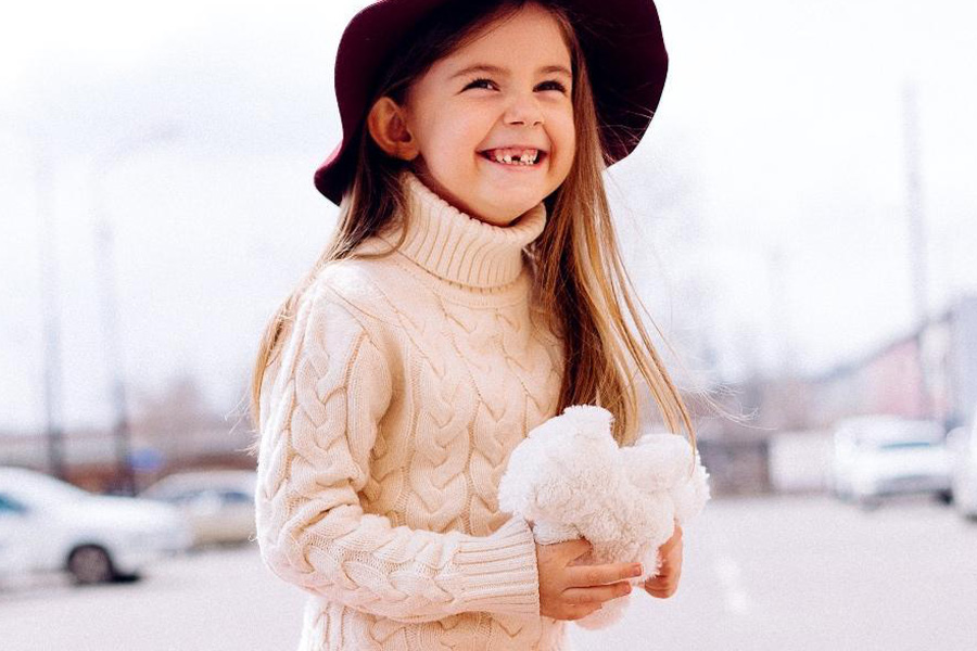 Girl wearing a knitted sweater